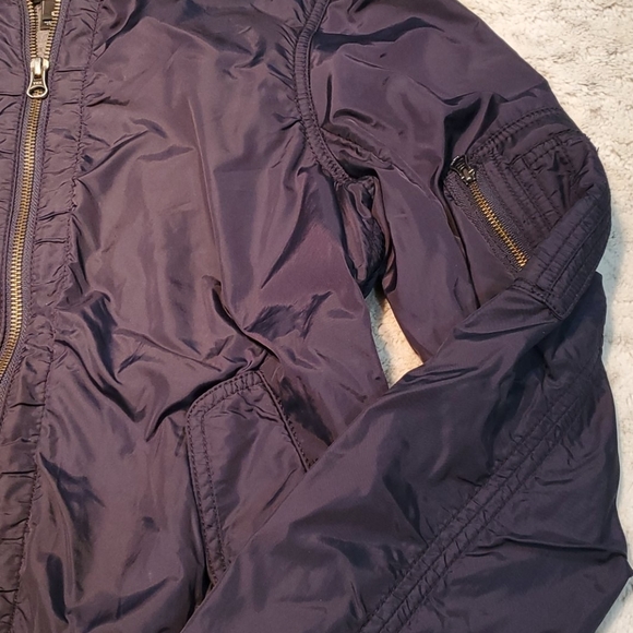 J.Crew Navy and Grey Relaxed Bonded Nylon Bomber Full Zip Jacket Size Small - Picture 3 of 7